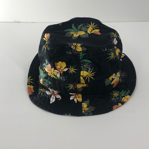 vented bucket hat